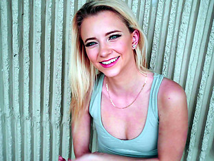 Mature curvy English lady shows off her fantastic body