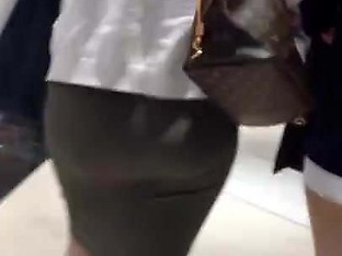 Hunky masseur plows babe after erotic rubdown