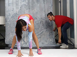 Busty sex star Jordan Pryce loves it huge